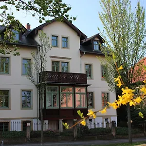 Apartment Traumhafte Etagenwohnung In Günderzeitvilla Dresden